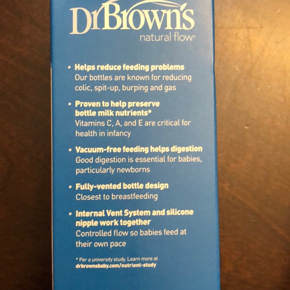 Bundle of 5 Dr Browns bottles and 4 diaper/wipes - Picture 5 of 6